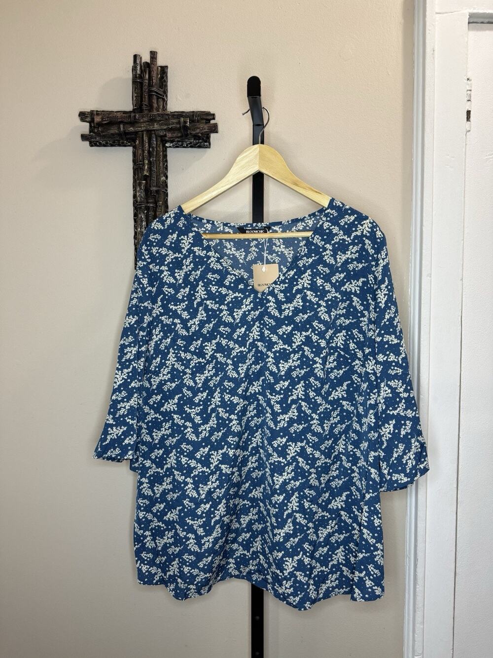 NWT Bloomchic Ditsy Floral Pocket Lantern 3/4 Sleeve Tunic Top Size 18/20